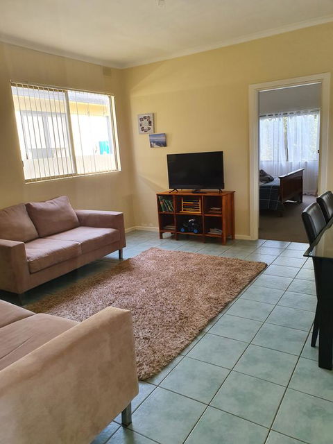 Super Central Location - Accommodation Tasmania 3
