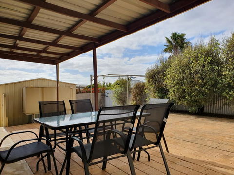 Super Central Location - Accommodation Tasmania 11