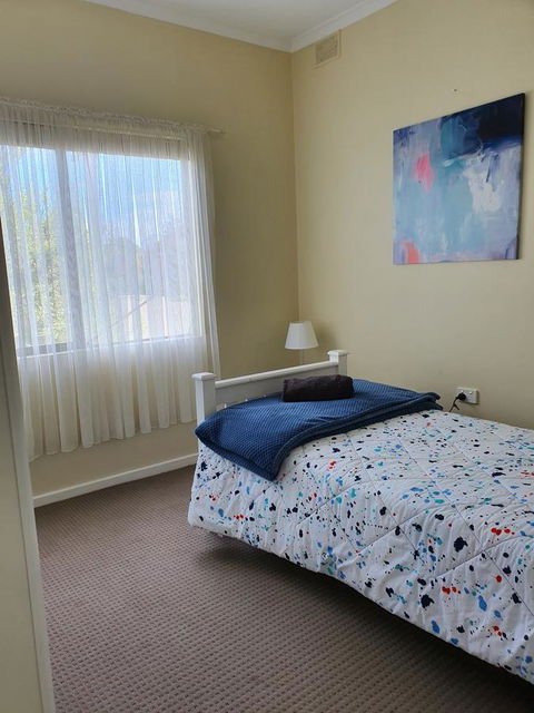 Super Central Location - Accommodation Tasmania 9