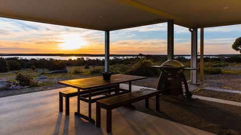 Southern Ocean Lookout - Accommodation Tasmania 12