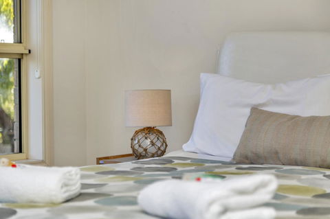 The Lighthouse - Port Willunga - C21 SouthCoast Holidays - Accommodation Tasmania 13