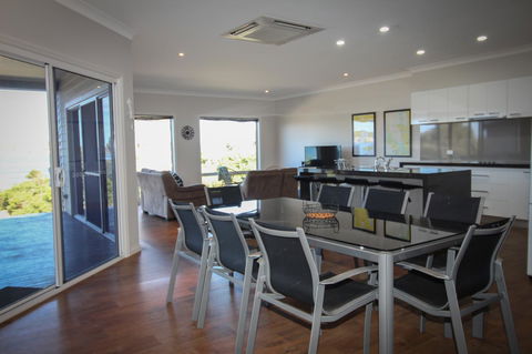 Waterfront On Osprey - Accommodation Tasmania 4