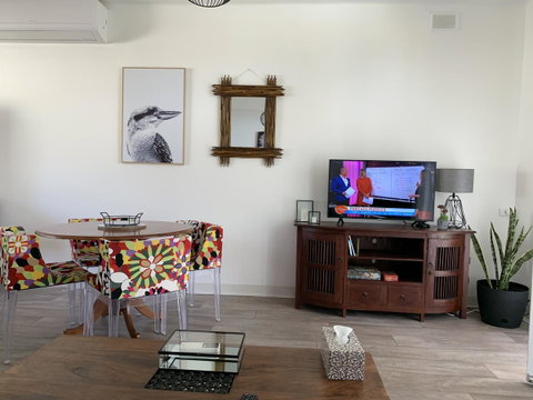 Sunshine Four - Accommodation Tasmania 4