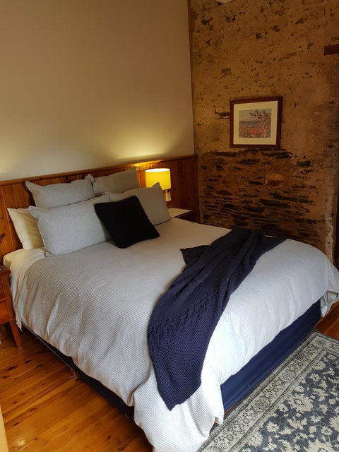 William Hunt's Retreat - Cypress Studio - Accommodation Tasmania 2
