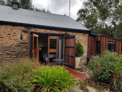 William Hunt's Retreat - Cypress Studio - Accommodation Tasmania 11