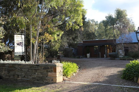 William Hunt's Retreat - Cypress Studio - Accommodation Tasmania 15