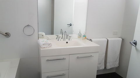 2 Austinmer Studio - Accommodation Tasmania 6