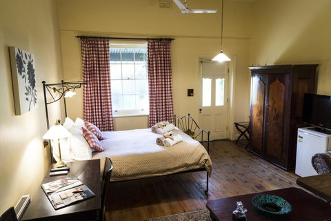 The Rising Sun Hotel - Accommodation Tasmania 14