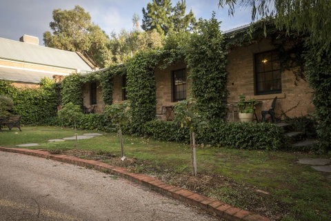 The Rising Sun Hotel - Accommodation Tasmania 17