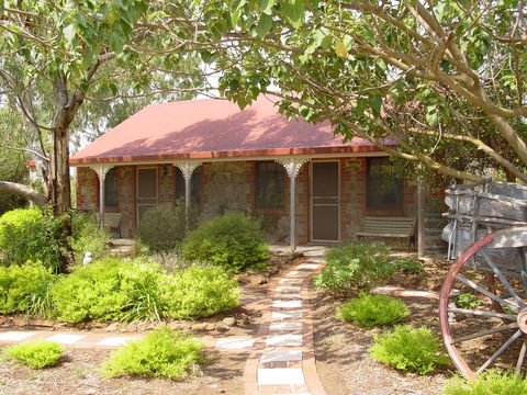 Langmeil Cottages - Accommodation Tasmania 9