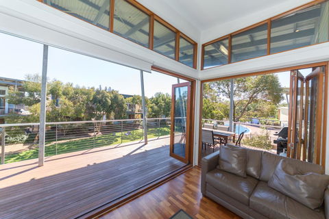 South Shores Villa 52 - Accommodation Tasmania 6