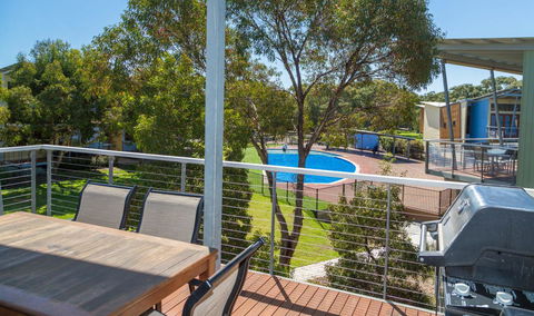 South Shores Villa 52 - Accommodation Tasmania 0