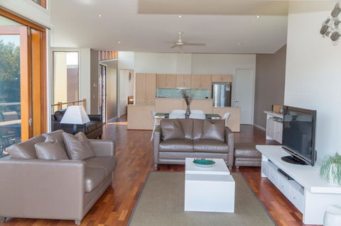 South Shores Villa 52 - Accommodation Tasmania 22