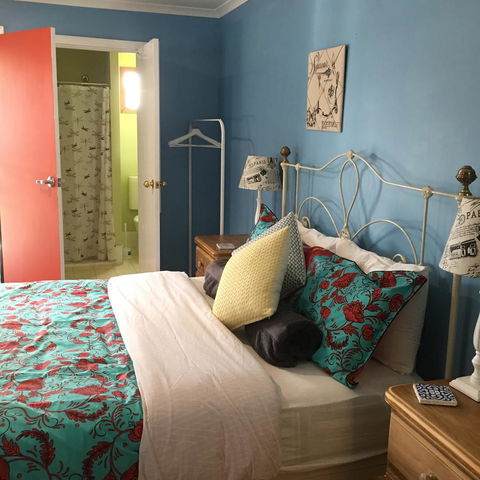 KI Dragonfly Guesthouse - Accommodation Tasmania 9