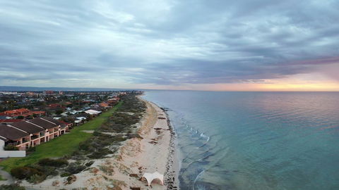 Luxurious 3 Bedroom Beachfront - Panoramic Views - Accommodation Tasmania 1