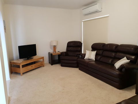 South Shores - Accommodation Tasmania 9