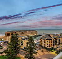 Glenelg Skyline Beachfront Penthouse Adelaide - Accommodation Tasmania