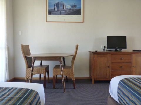 Coonawarra Motor Lodge - Accommodation Tasmania 9