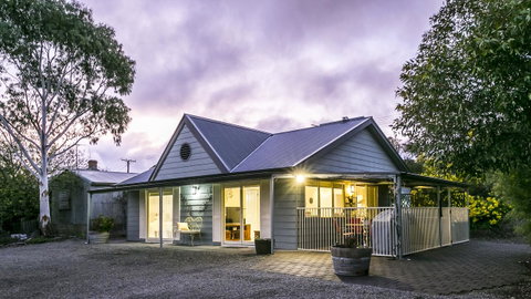 One Tree Bed And Breakfast - Accommodation Tasmania 0