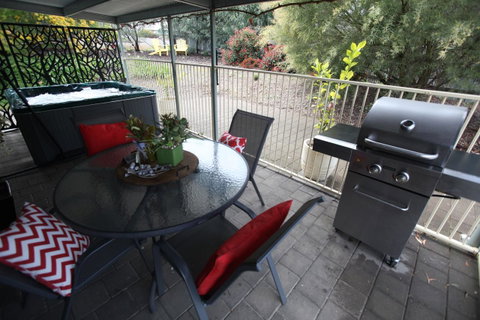 One Tree Bed And Breakfast - Accommodation Tasmania 3