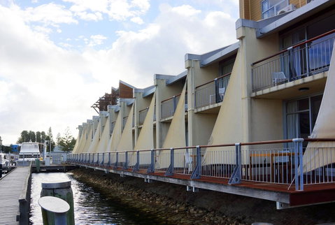 Oceanside 23 - Accommodation Tasmania 22