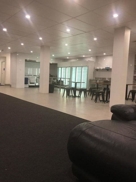 Perth City Backpackers Hostel - Note - Valid Passport Required To Check In - Accommodation Tasmania 11