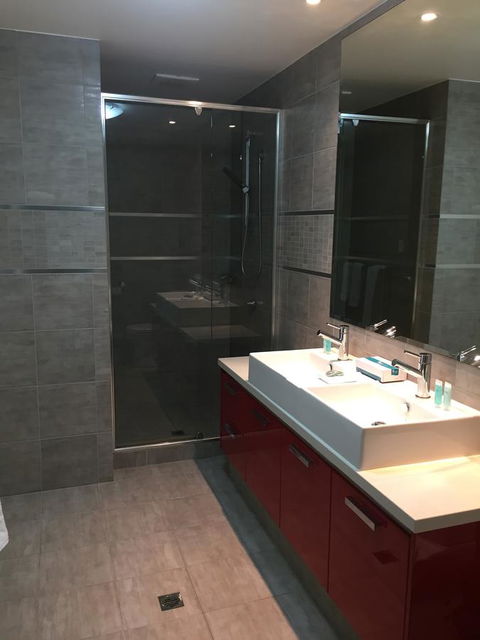 Parklane Apartments - Accommodation Tasmania 11