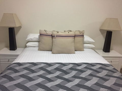 Parklane Apartments - Accommodation Tasmania 9