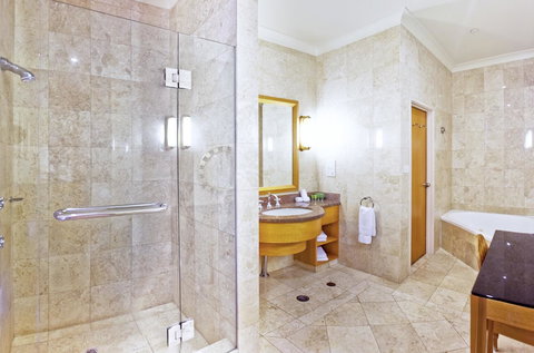 Duxton Hotel Perth - Accommodation Tasmania 3