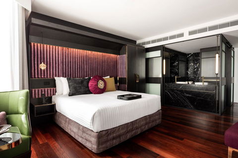 QT Perth - Accommodation Tasmania 24