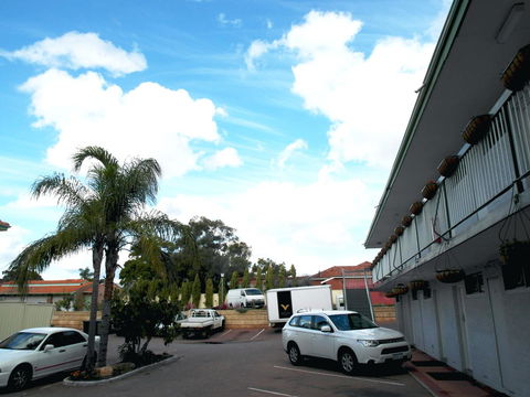 Econo Lodge Rivervale - Accommodation Tasmania 18