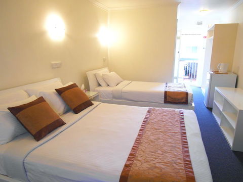 Econo Lodge Rivervale - Accommodation Tasmania 0
