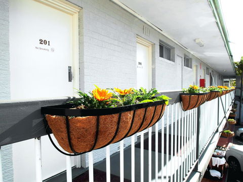 Econo Lodge Rivervale - Accommodation Tasmania 1
