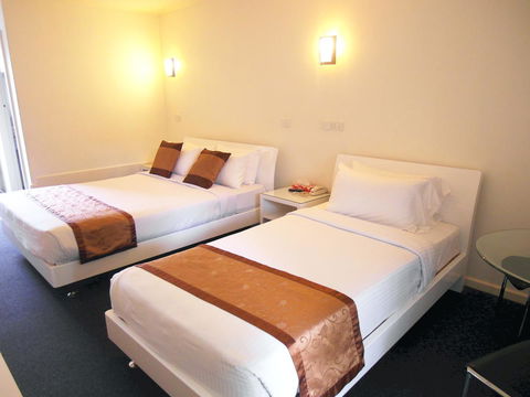 Econo Lodge Rivervale - Accommodation Tasmania 21