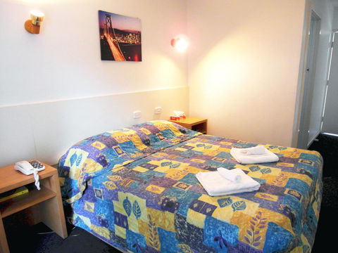 Econo Lodge Rivervale - Accommodation Tasmania 23