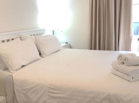 Stunning Terrace In Centennial Park - Accommodation Tasmania 2