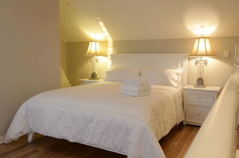 Stunning Terrace In Centennial Park - Accommodation Tasmania 20