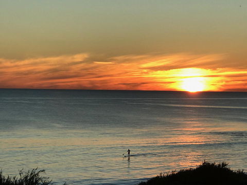 Cottesloe Beachfront Ocean View Apartment - Accommodation Tasmania 4