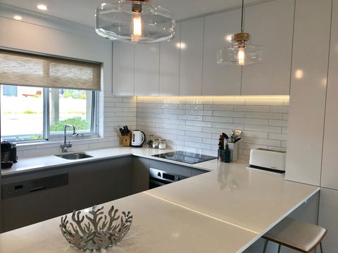 Cottesloe Beachfront Ocean View Apartment - Accommodation Tasmania 12