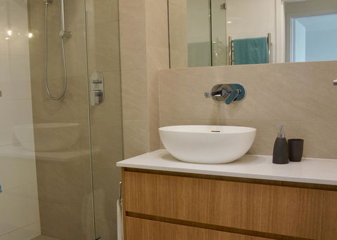 Cottesloe Beachfront Ocean View Apartment - Accommodation Tasmania 17