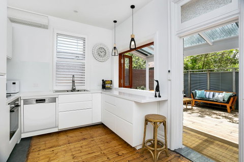 Soho Style In Manly - DARL9 - Accommodation Tasmania 4