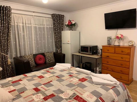 Ascot Comfort - Accommodation Tasmania 8