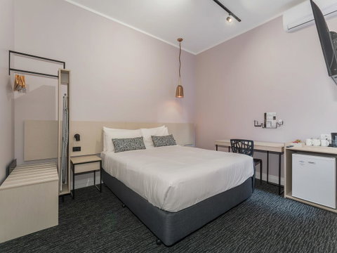 Nightcap At Belgian Beer Cafe - Accommodation Tasmania 35
