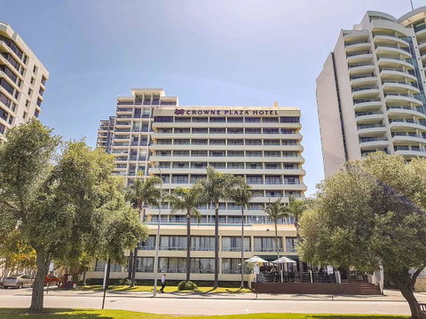 Crowne Plaza Perth, An IHG Hotel - Accommodation Tasmania 6
