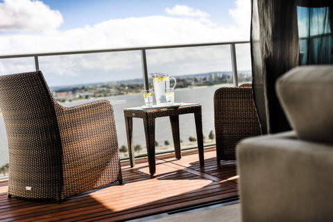 Fraser Suites Perth - Accommodation Tasmania 7