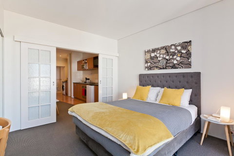 Central City Exclusive Apartments - Accommodation Tasmania 6