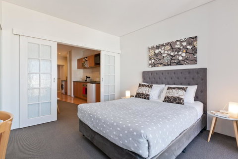 Central City Exclusive Apartments - Accommodation Tasmania 12