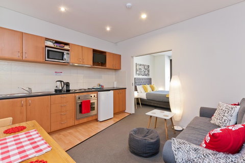 Central City Exclusive Apartments - Accommodation Tasmania 7
