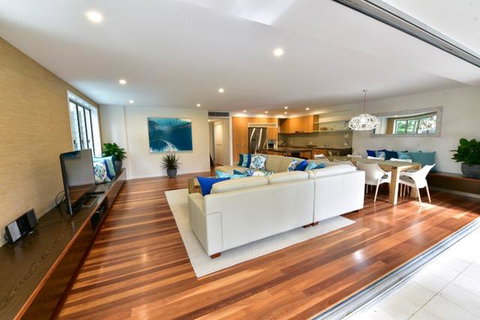East On Byron - Accommodation Tasmania 21