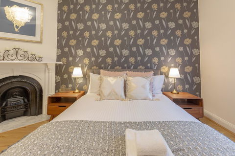 Heritage Townhouse Near Harbour Bridge - Accommodation Tasmania 22